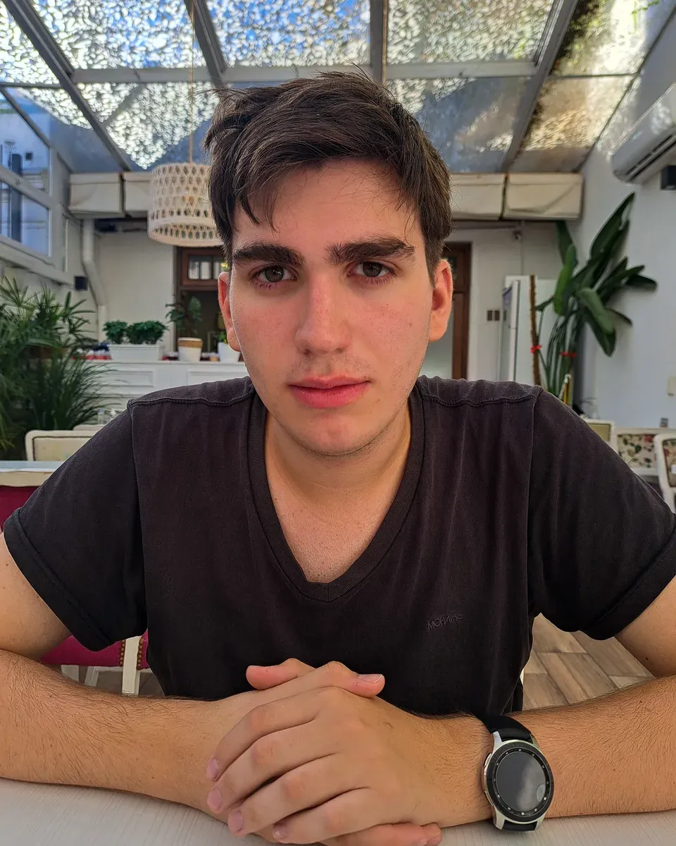 Professional photo of Lautaro Federico Martinez